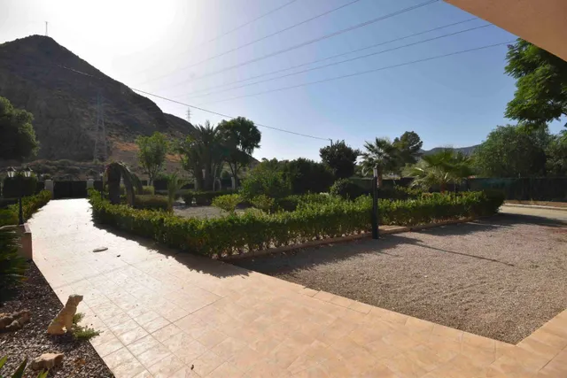 Exclusivo Chalet Independiente con Piscina Privada y Gran Parcela en Callosa de Segura — 47