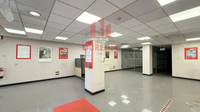 REF. 5650 VENTA DE DOS LOCALES COMERCIALES ACONDICIONADOS COMO OFICINAS — 4