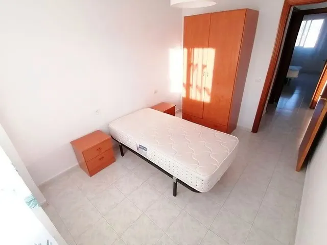 Piso de 4 Dormitorio y 2 Baños - Garaje coche y moto Opcional — 19