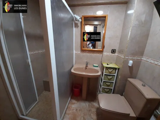 Primera linea, edificio Los Gemelos, reformado. www.inmobiliarialesdunes.com — 18