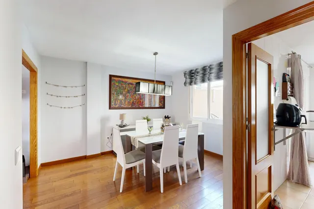 DUPLEX EN ROCHE — 22