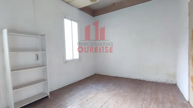 LOCAL COMERCIAL EN LA ZONA DE O COUTO — 5