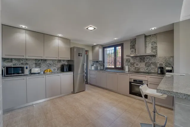 Chalet 5 habitaciones 418m² en venta - Marbella — 3