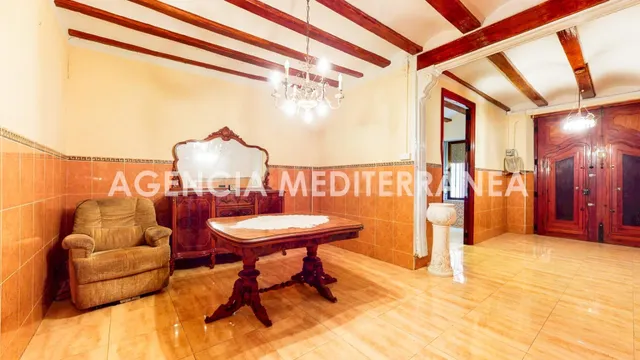 CASA CÉNTRICA A LA VENTA EN ALCÀSSER - foto 5
