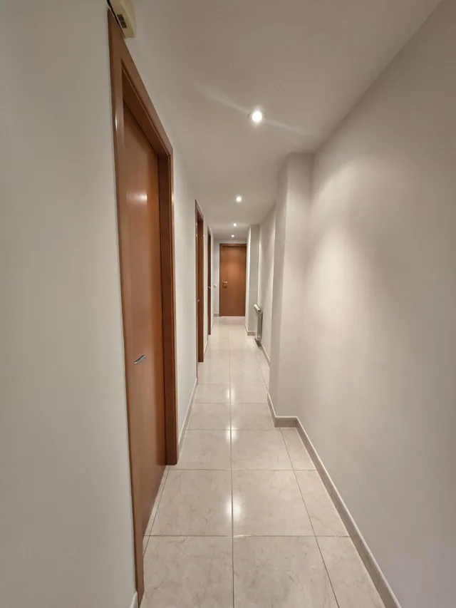 Piso impecable amueblado 4 hab — 22