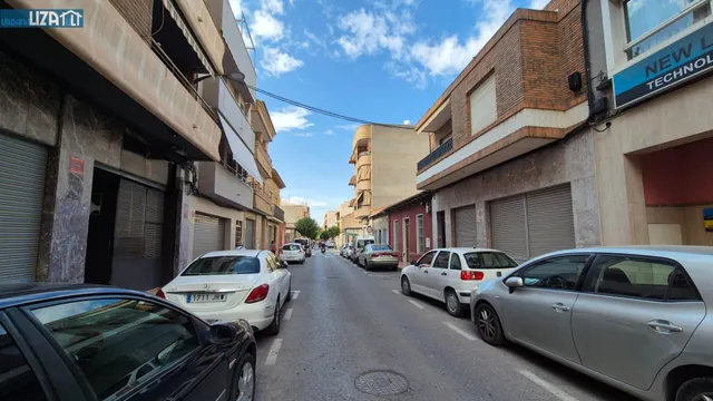 LOCAL COMERCIAL MUY CENTRICO — 4
