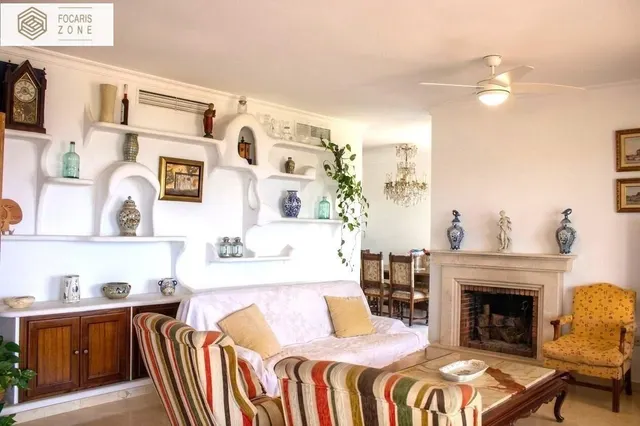 PRECIOSO CHALET PAREADO JUNTO AL MAR — 25