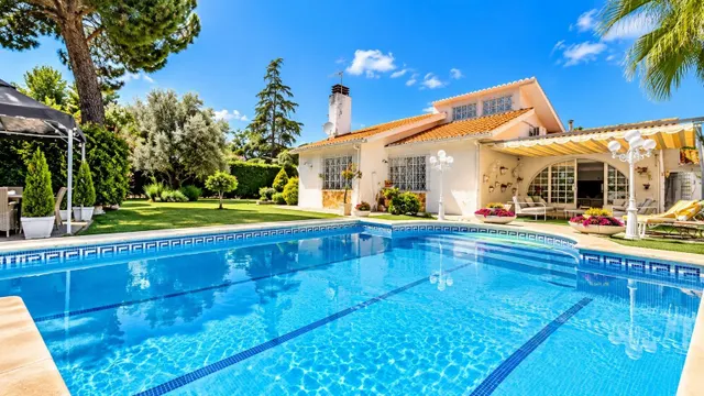 Chalet independiente con piscina salina  y jardin  de 1000 m — 25