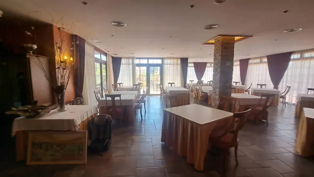 RESTAURANTE EN CABO ROIG. CON 871 M2. — 38