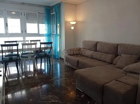 Piso 4 habitaciones 91m² en alquiler - Torrefiel