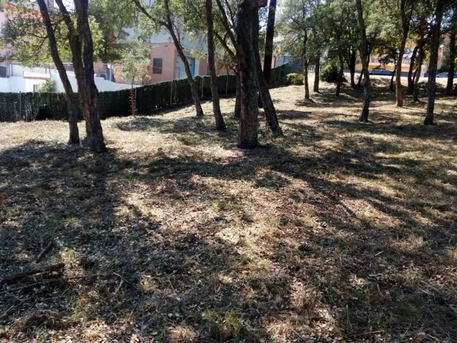 A 7 KM DE LA PLAYA DE BLANES --  se venden parcela — 11
