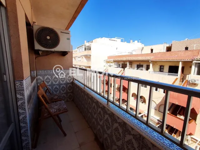 Fantástico apartamento a escasos 50m de las playas de La Mat - foto 2