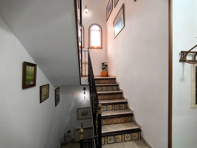 Precioso chalé unifamiliar aislado con piscina y amplio garaje — 25