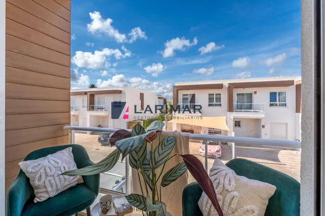 ✨ exclusiva propiedad en esquina con 393 m2 de parcela, piscina privada y energía solar en zona nou nazareth San Juan de Alicante — 40