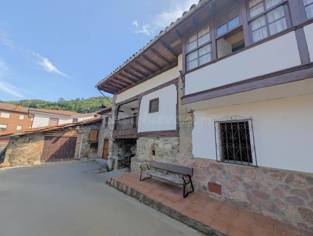 CASA DE PUEBLO DE PIEDRA CON CUADRA - foto 4