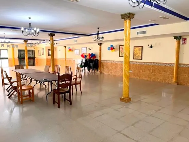 NAVE INSDUSTRIAL EN PERFECTAS CONDICIONES EN EL POLÍGONO DE  - foto 4