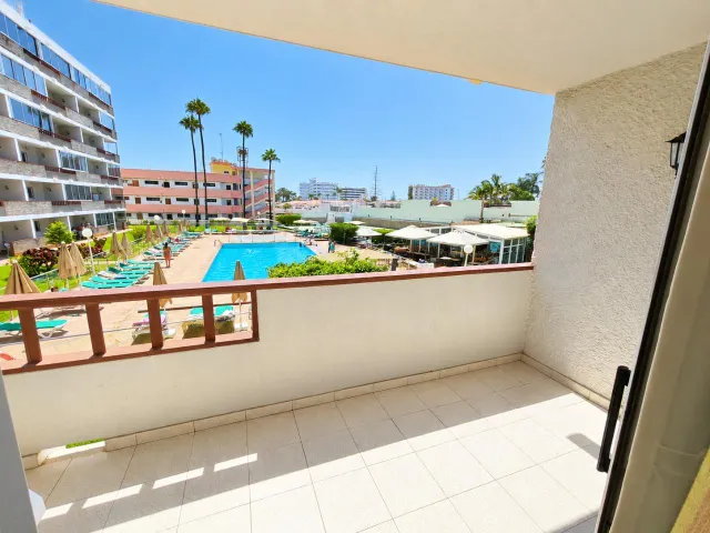 Apartamento con terraza en Playa del Inglés – Edificio Los Tilos — 11