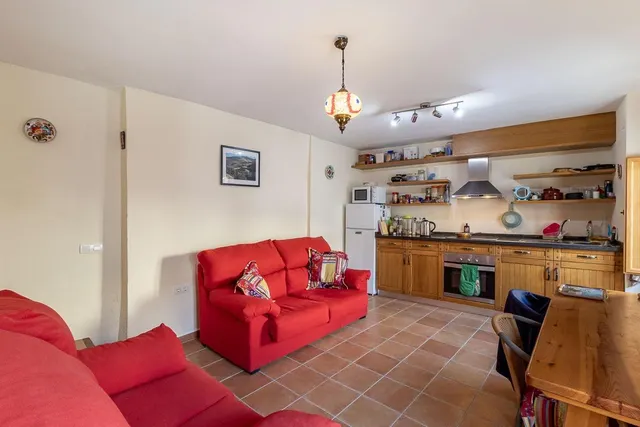 GR3929 - Alhama de Granada - Casa de pueblo reformada con patio delantero y azotea — 9