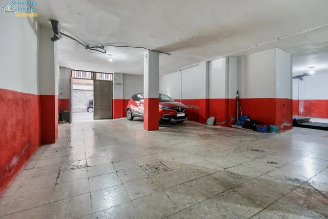 Local Comercial con 254 metros cuadrados junto a Carretera de la Sierra. — 9