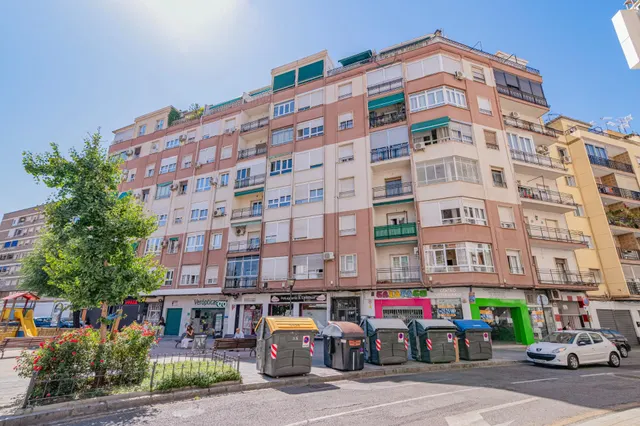 Oportunidad Única: Amplio Piso para Reformar en Camino de Ronda ✨ — 39