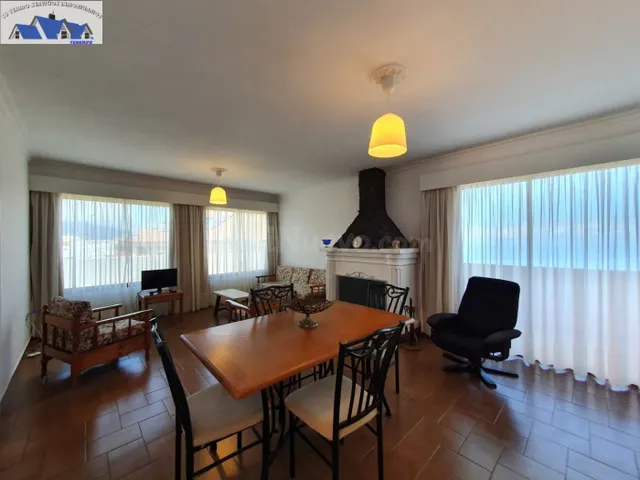 Pareado sin muebles en alquiler. - foto 4