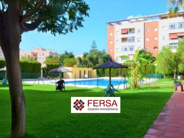 PISO AMUEBLADO EN ALQUILER CON ZONAS COMUNES CON JARDINES Y PISCINA — 2