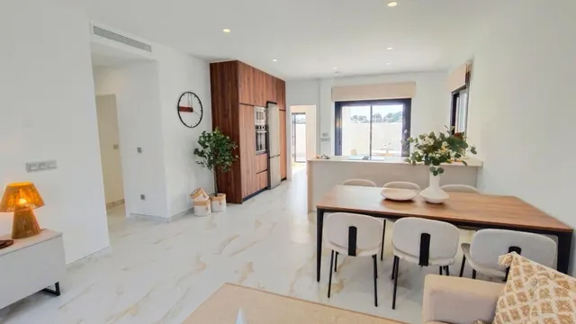CHALET DE NUEVA CONSTRUCCIÓN EN PINAR DE CAMPOVERDE — 6