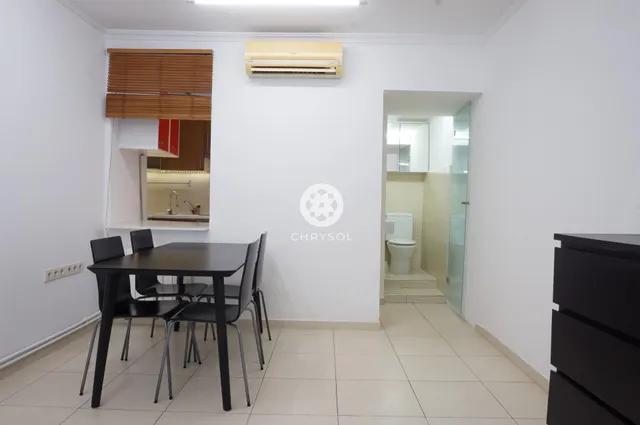 Local- Loft- duplex de 83m2 en el centro de Gracia, amueblado y totalmente equipado. — 5