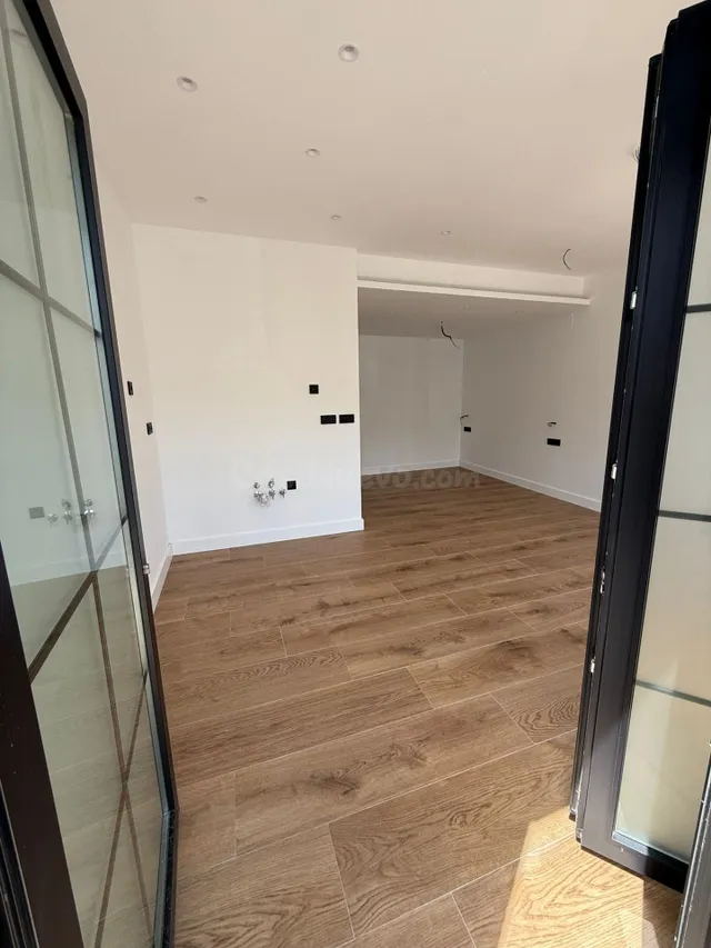 Estudio a estrenar completamente reformado en planta baja en - foto 5