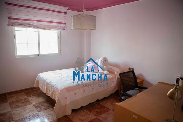 *595.000€* inmobiliaria la mancha vende casa en el barrio de san pablo de Albacete — 47