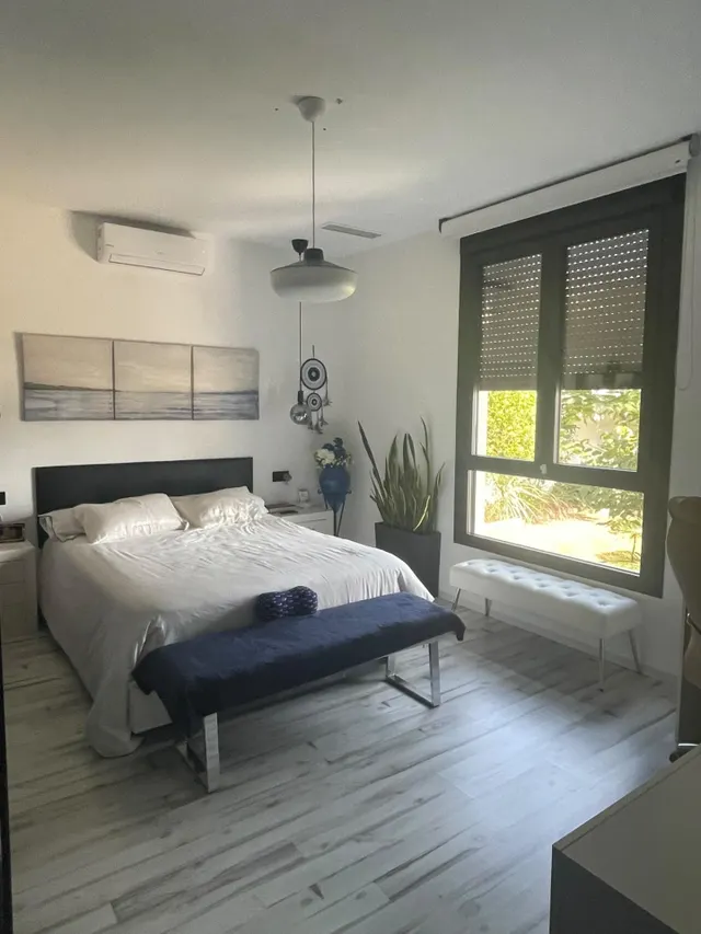 Exclusivo chalet con piscina, amplios jardines y excelentes prestaciones — 18
