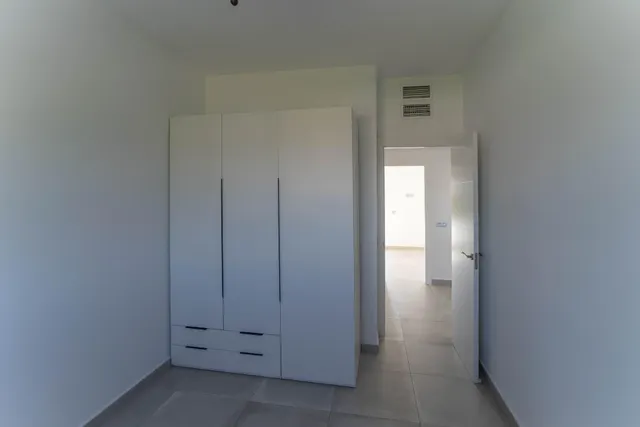 Chalet pareado con garaje, piscina y jardin — 25