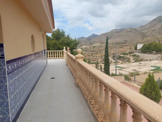 Venta de Chalet en zona Bon Lloc — 30