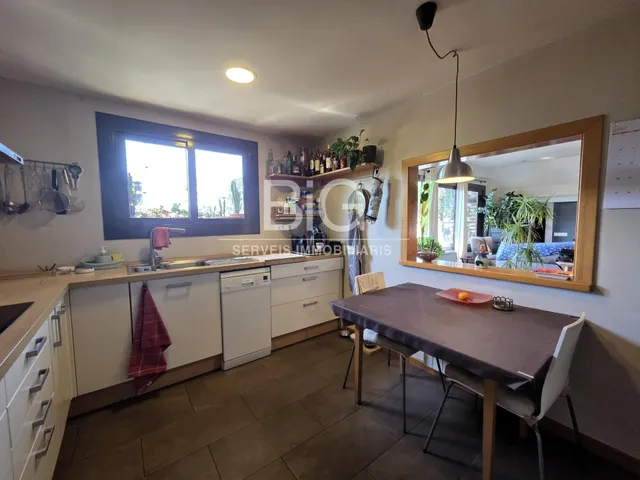 Espectacular casa con jardín y piscina privada en la ciudad de mataro — 20