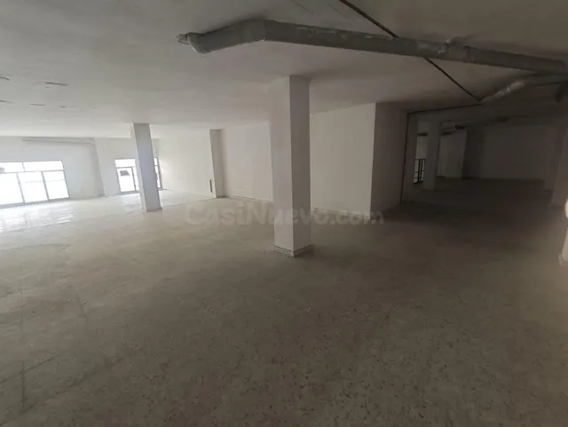 LOCAL DE 300 M2 EN ELDA CERCA GRAN AVENIDA - foto 4