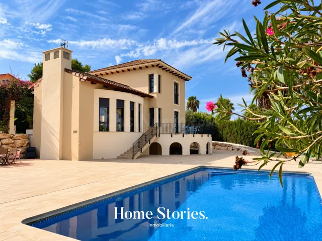 Villa de Lujo 3 habitaciones 233m² en venta - Monte Olimpo