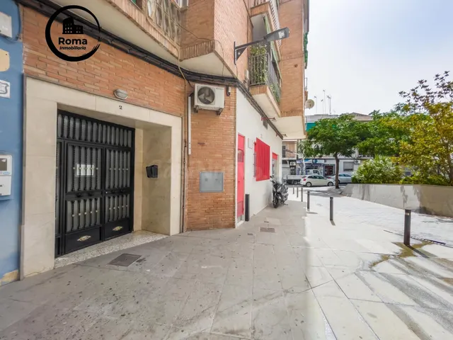 Piso de 3 Dorm. en Armilla (frente al AYUNTAMIENTO y Metro). - foto 3