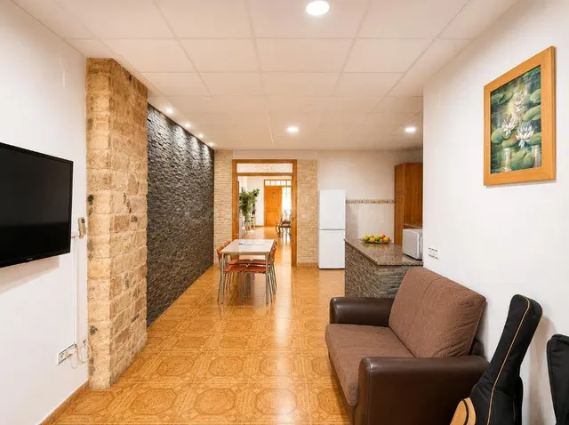 Espacio, luz y un espectacular patio de 85 m2 en pleno centr
