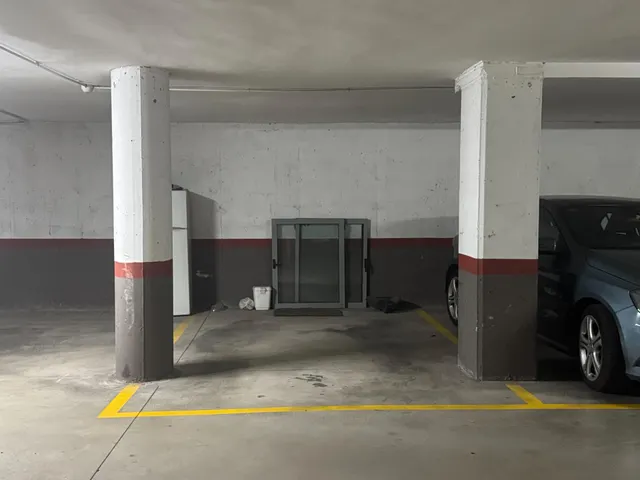PARKING EN VILA-REAL ZONA PISCINAS — 9