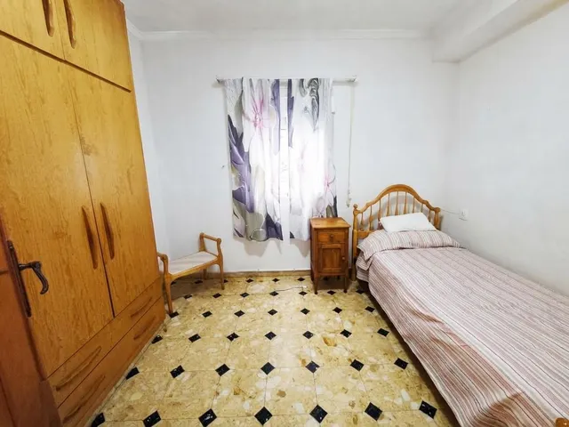 AMPLIO PISO A TAN SOLO 3 MIN DEL PASEO GERMANIAS — 10