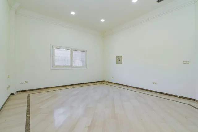 ¡oportunidad única! local comercial en avenida andalucia — 16
