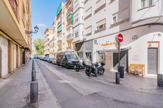 Local en pleno centro de Granada — 24