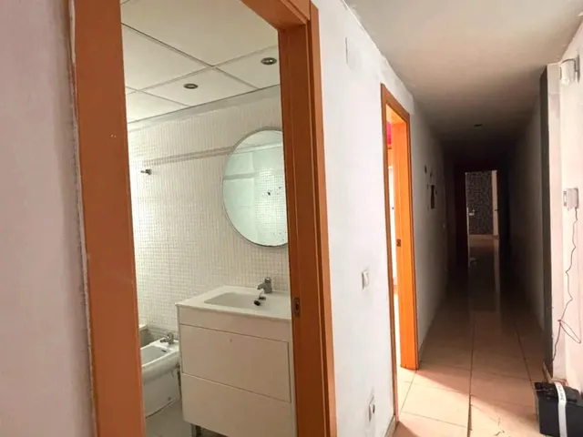 Amplia y luminosa vivienda en la zona Renfe, junto al centro histórico — 13