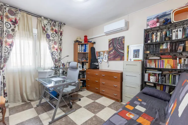 Casa en Armilla con terraza, patio y amplia cochera — 31
