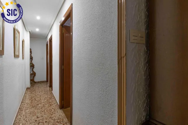 Amplio piso de 4 hab. en Avda. al Vedat, muy luminoso — 13