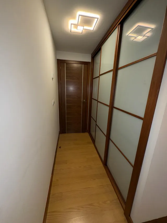 VENTA: Amplio y Moderno Piso en el Corazón de Ponferrada — 12