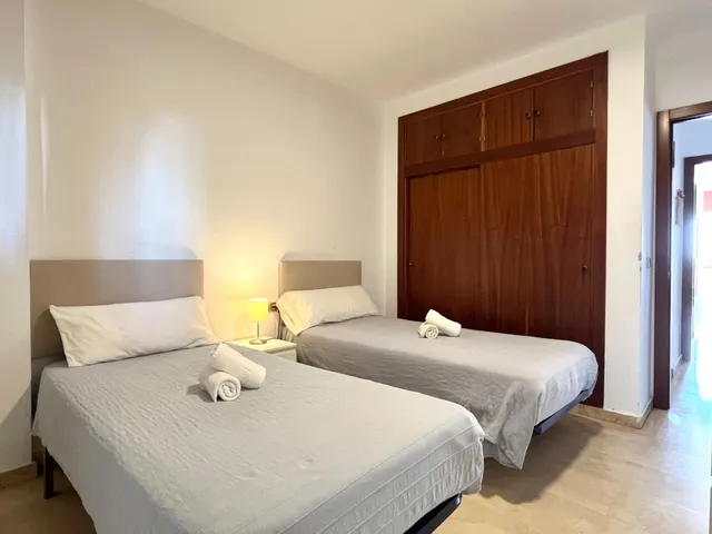 APARTAMENTO VACACIONAL, PRIMERA LÍNEA DE PLAYA VFT/MA/59241 / NRUA: ESFCTU0000290390001575010000000000000000VUT/MA/592416 — 26