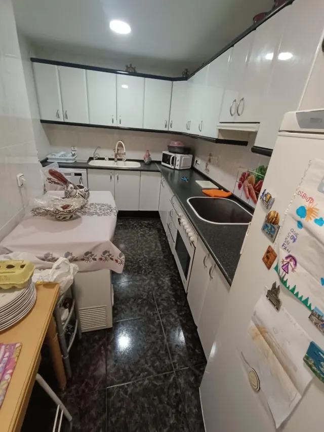 Estupenda casa con patio, terraza y amplia cochera — 24