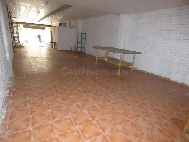 Amplio Local Comercial en el Corazón de Malgrat de Mar por s - foto 4