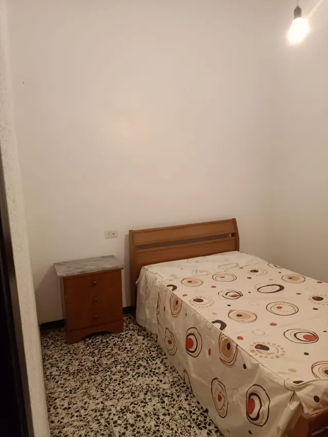 CASA FAMILIAR EN FINES ( ALMERÍA) DE 7 habitaciones. — 46